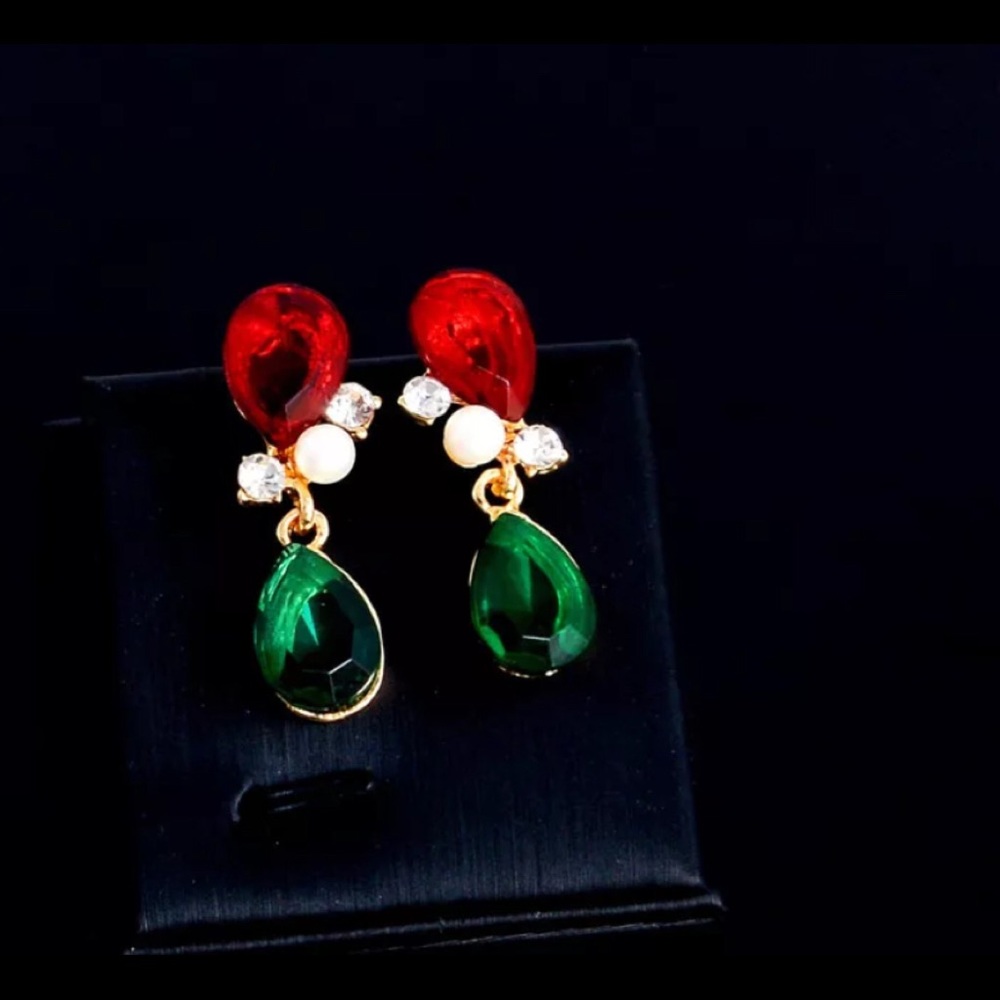 🔥2/$40🔥18K Gold Plated Crystal Pearl Jewelry Set - Picture 4 of 6
